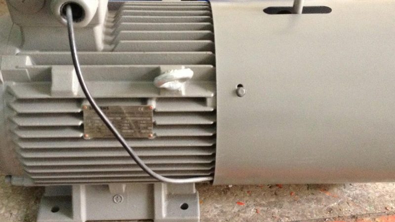 步进电机根据其工作原理和结构特点，可分为以下几种常见型号：
